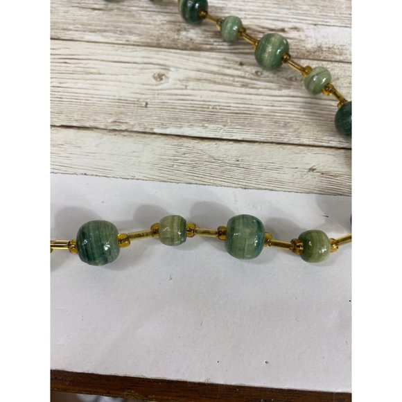 Bead Necklace 26 in No Clasp Green Natural Malachite W Amber Colored Spacer Vtg - Picture 9 of 11